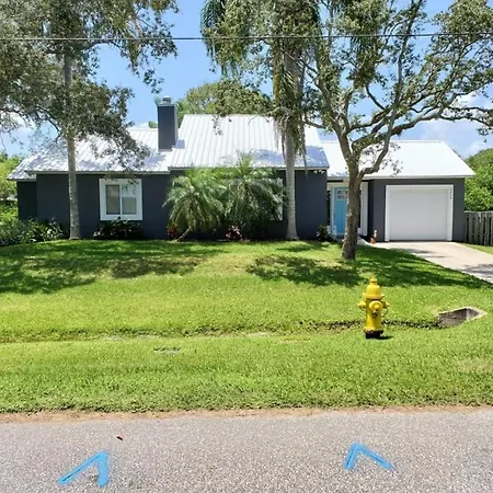 Floridays Villa